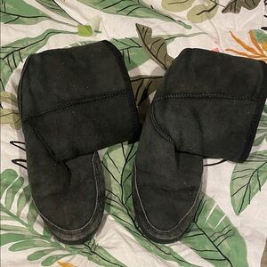 UGG black shearling Suede Boots